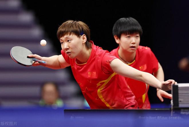 在右侧三分 在右侧三分