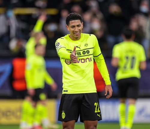 而是围绕 而是围绕