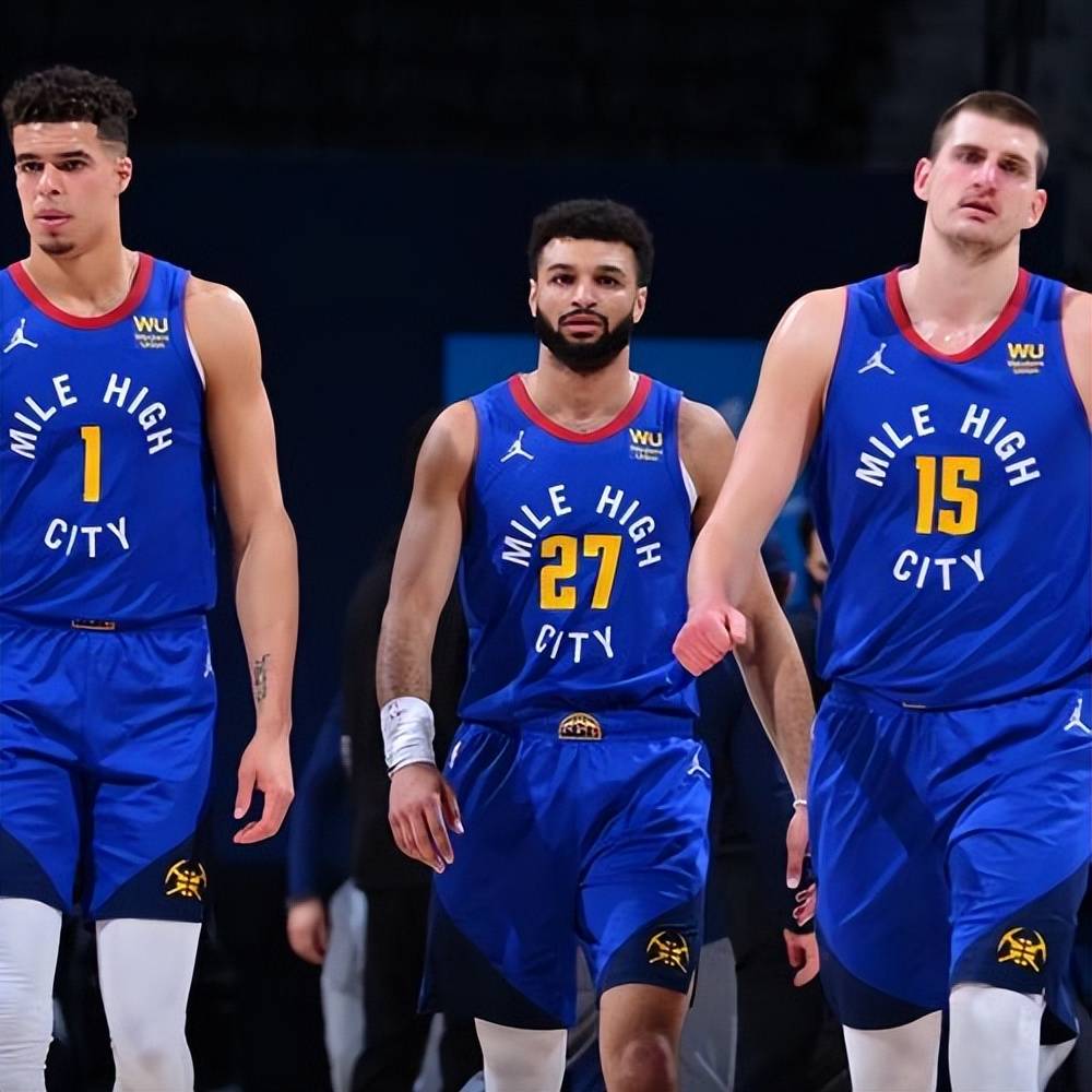 的背景下 的背景下